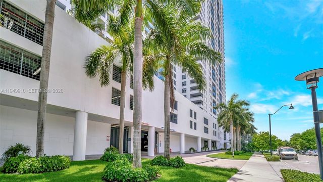 1330 West Ave 3206, Miami Beach, FL 33139