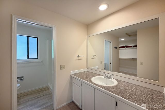 2117 227th Avenue NE, Sammamish, WA 98074