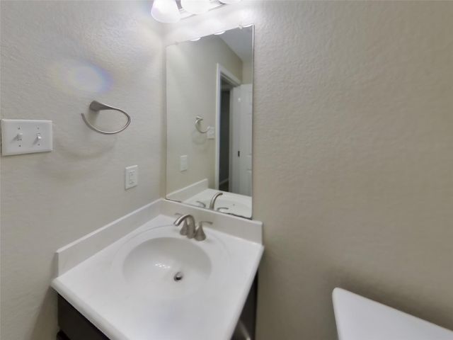 104 Druse LN, Jarrell, TX 76537