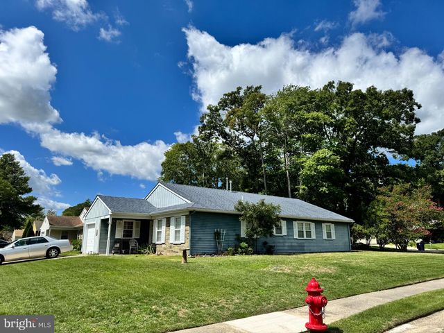 216 YORKTOWNE DR, Little Egg Harbor Twp, NJ 08087