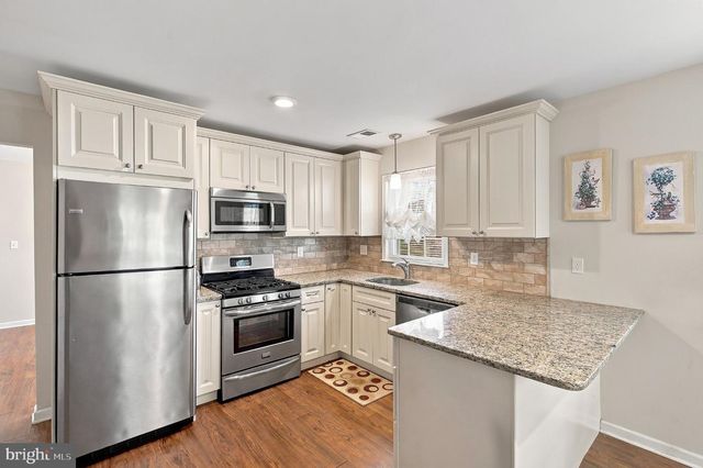 216 YORKTOWNE DR, Little Egg Harbor Twp, NJ 08087