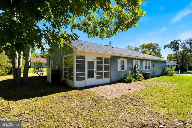 216 YORKTOWNE DR, Little Egg Harbor Twp, NJ 08087