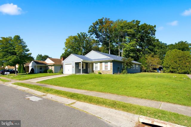 216 YORKTOWNE DR, Little Egg Harbor Twp, NJ 08087