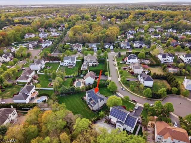 5 Robert Ct, Monroe Twp., NJ 08831