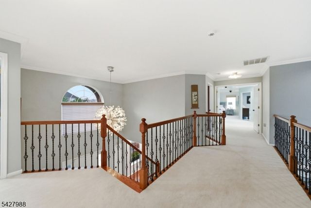 5 Robert Ct, Monroe Twp., NJ 08831