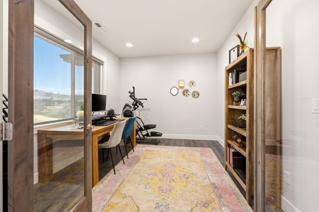 1017 Fawnhills Circle, Medford, OR 97504