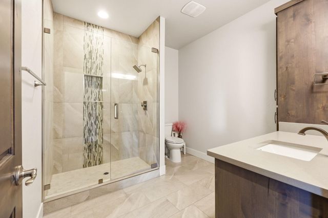 1017 Fawnhills Circle, Medford, OR 97504