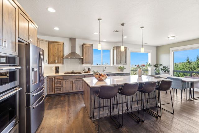 1017 Fawnhills Circle, Medford, OR 97504