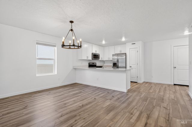 10978 W Hidden Point St, Star, ID 83669