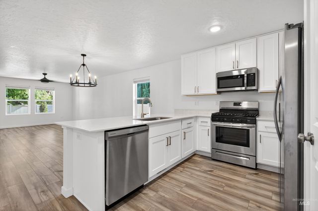 10978 W Hidden Point St, Star, ID 83669