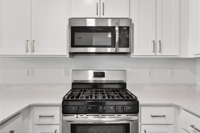 10978 W Hidden Point St, Star, ID 83669