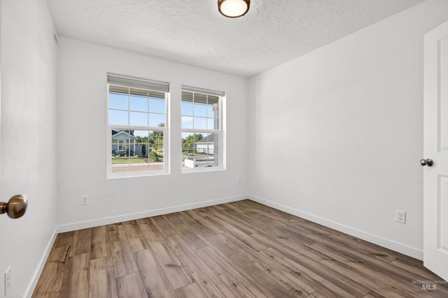 10978 W Hidden Point St, Star, ID 83669
