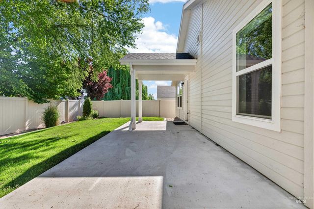 10978 W Hidden Point St, Star, ID 83669