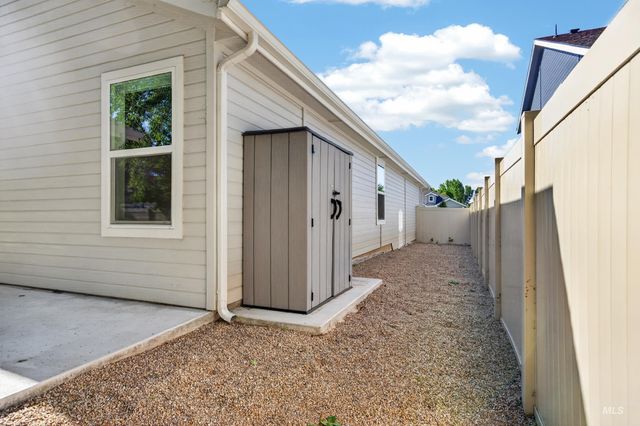 10978 W Hidden Point St, Star, ID 83669