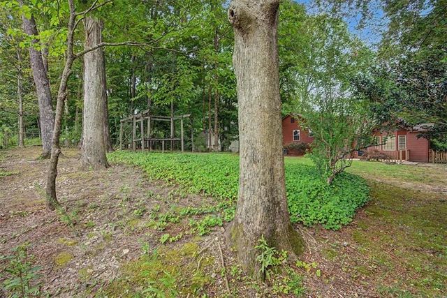382 Indian Lake Court, Hiram, GA 30141