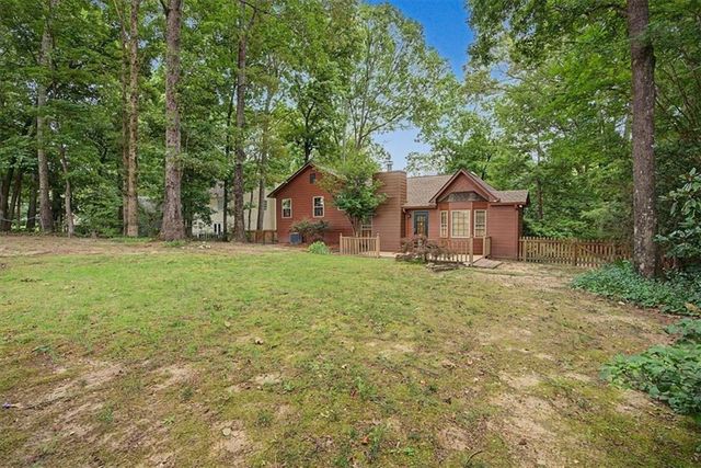 382 Indian Lake Court, Hiram, GA 30141