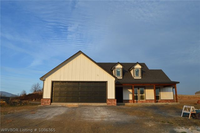 203 Blackstone Drive, Wister, OK 74966