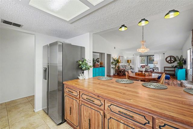 9990 EAGLES POINT CIRCLE 4, Port Richey, FL 34668
