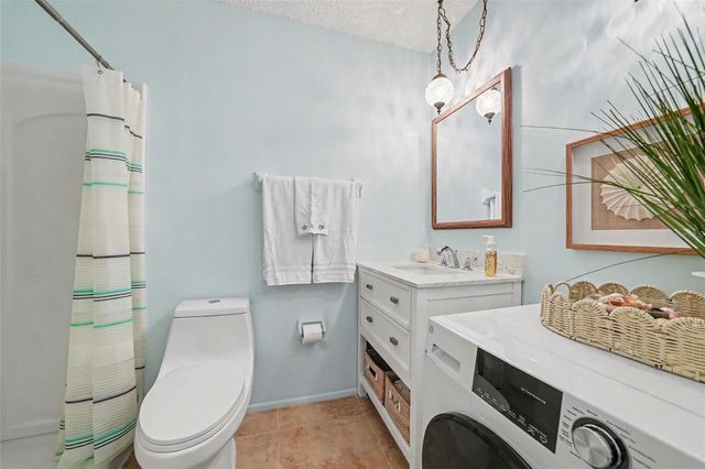9990 EAGLES POINT CIRCLE 4, Port Richey, FL 34668