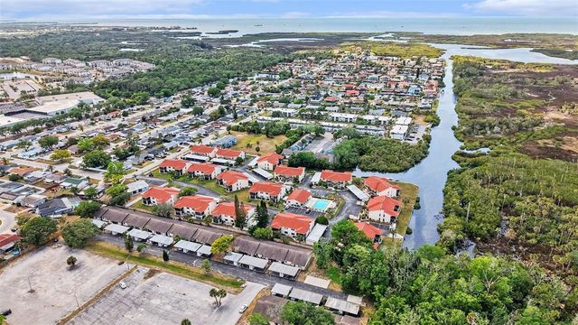 9990 EAGLES POINT CIRCLE 4, Port Richey, FL 34668
