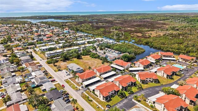 9990 EAGLES POINT CIRCLE 4, Port Richey, FL 34668