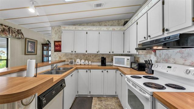 4959 COLONNADES CIRCLE W, Lakeland, FL 33811