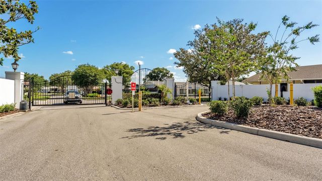 4959 COLONNADES CIRCLE W, Lakeland, FL 33811