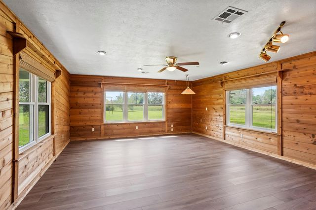 1717 Jones Street, Alvin, TX 77511