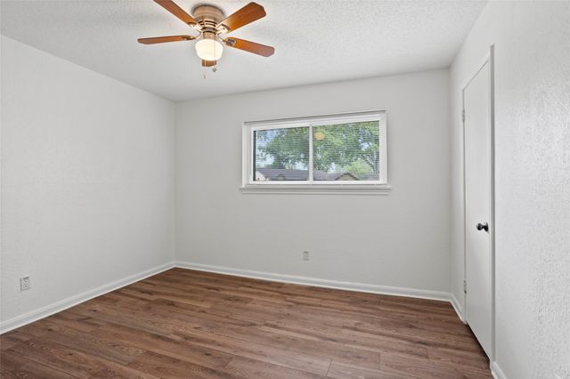 1717 Jones Street, Alvin, TX 77511