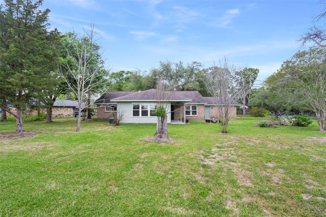 1717 Jones Street, Alvin, TX 77511