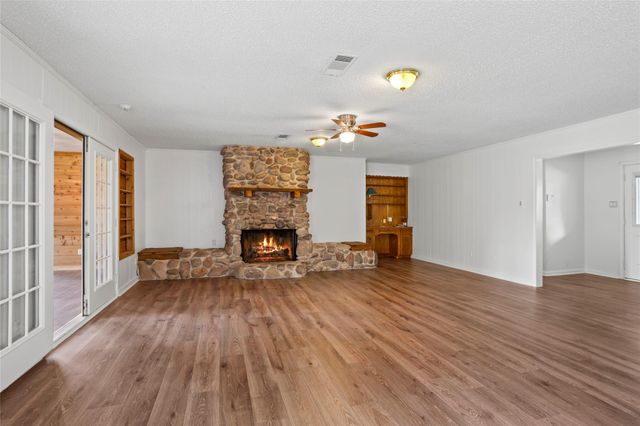 1717 Jones Street, Alvin, TX 77511