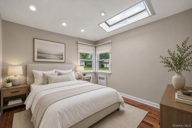 34 Duke Drive, Manhasset Hills, NY 11040