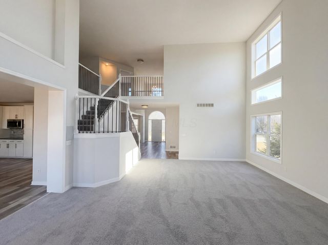 8189 Shady Maple Drive, Canal Winchester, OH 43110