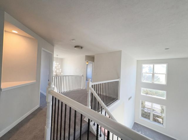 8189 Shady Maple Drive, Canal Winchester, OH 43110