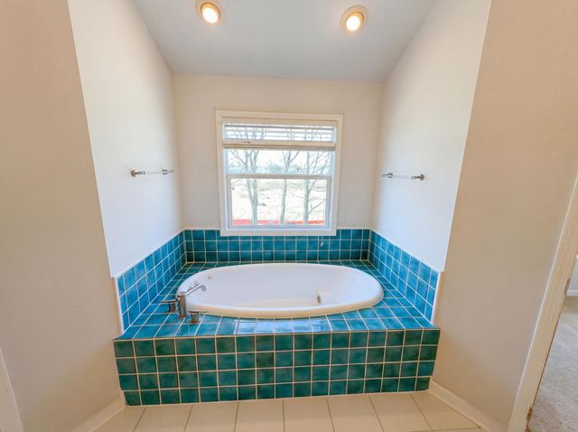 8189 Shady Maple Drive, Canal Winchester, OH 43110