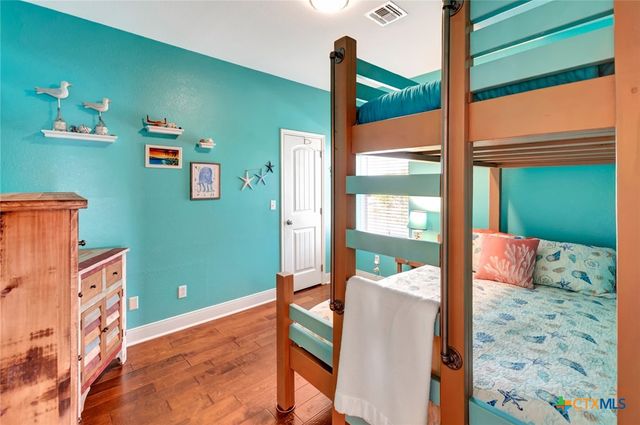 23 Macey Street, Port O'connor, TX 77982