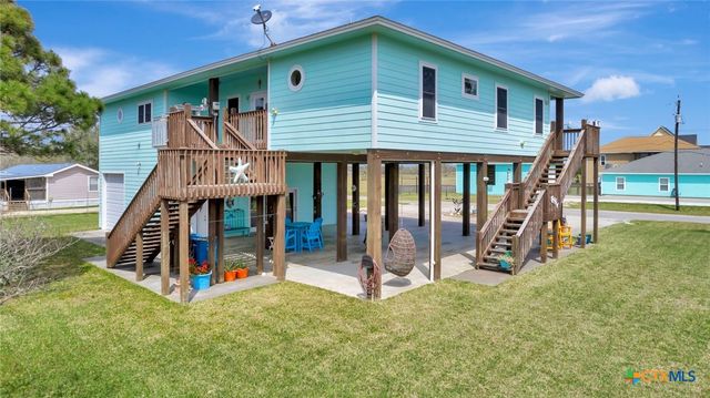 23 Macey Street, Port O'connor, TX 77982