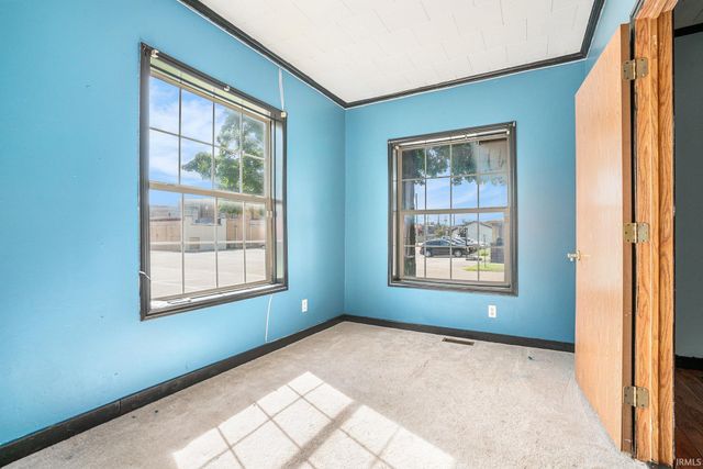 128 W 7th Street, Rochester, IN 46975