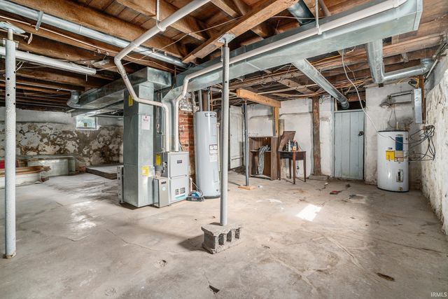 128 W 7th Street, Rochester, IN 46975