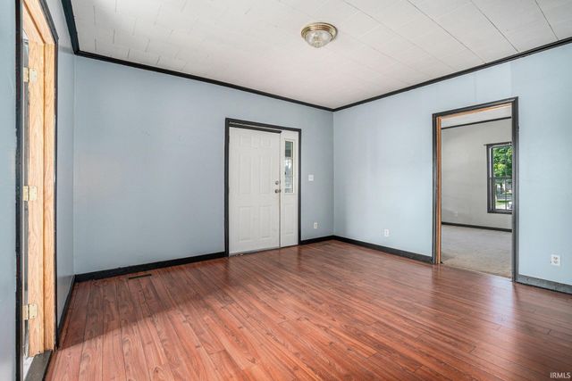 128 W 7th Street, Rochester, IN 46975