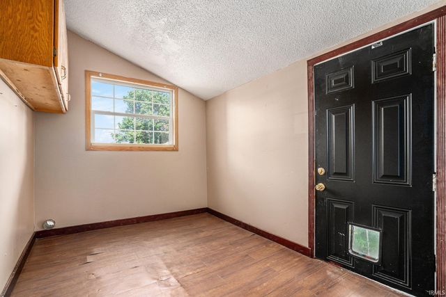 128 W 7th Street, Rochester, IN 46975