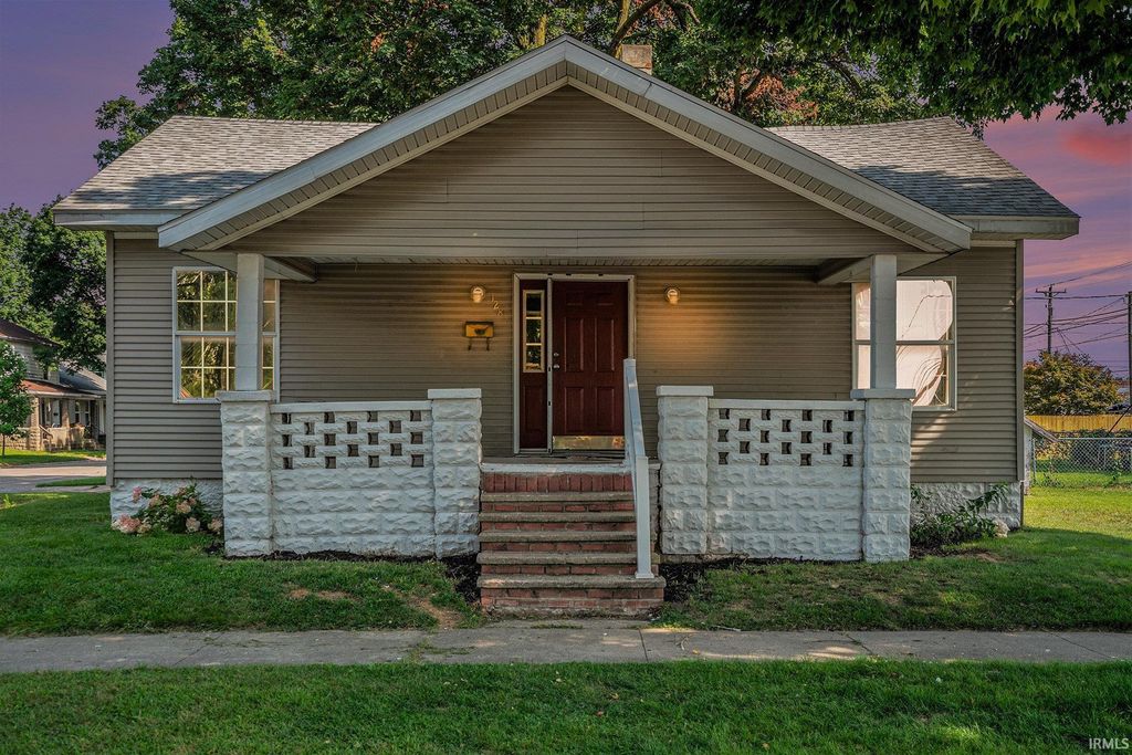 128 W 7th Street, Rochester, IN 46975