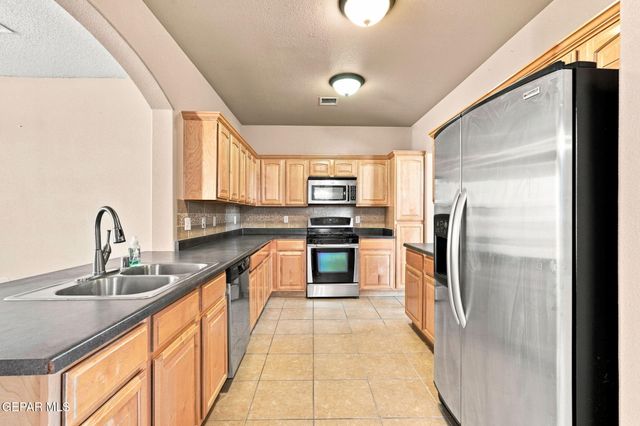 6393 FRANKLIN GATE Drive, El Paso, TX 79912