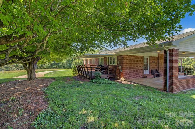 788 Alexander Road, Alexander, NC 28701