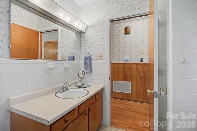 788 Alexander Road, Alexander, NC 28701