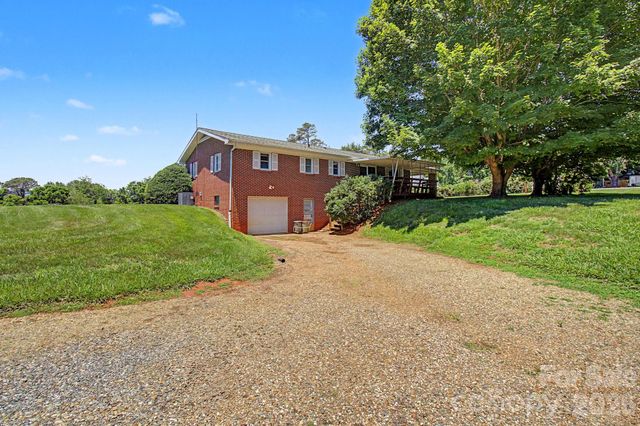 788 Alexander Road, Alexander, NC 28701