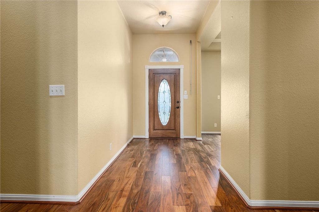 302 Cherry Hills Dr, Rockport, TX 78382 — photo 4