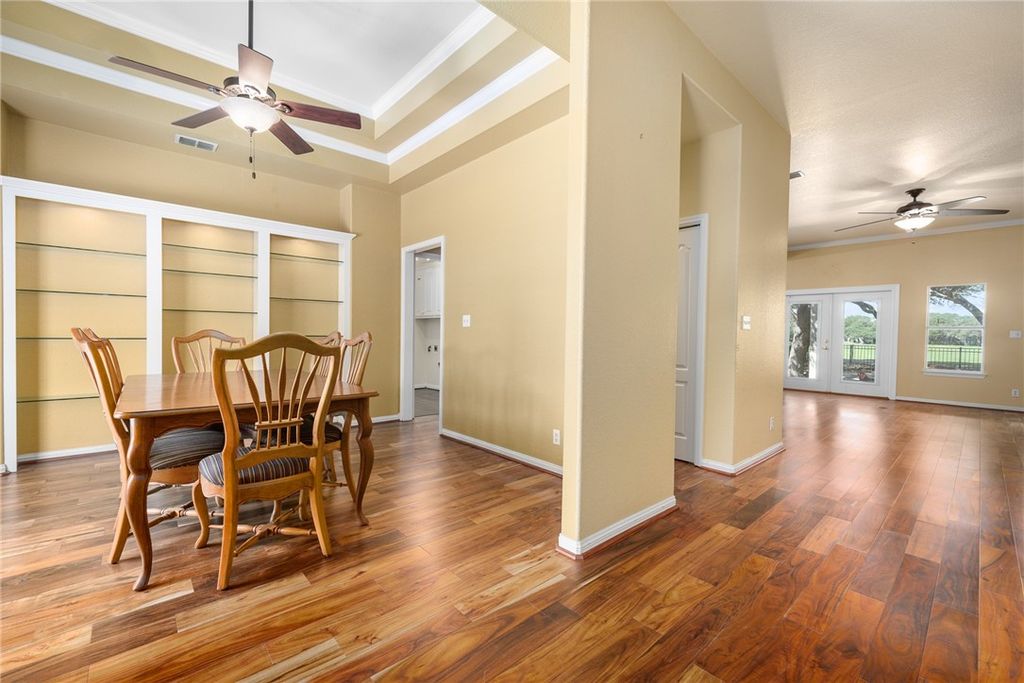 302 Cherry Hills Dr, Rockport, TX 78382 — photo 5