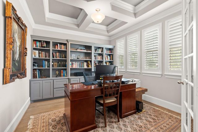 18 Trailing Lantana Place, The Woodlands, TX 77354