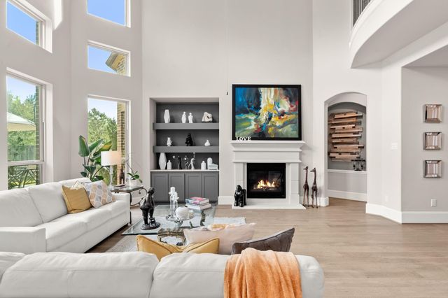 18 Trailing Lantana Place, The Woodlands, TX 77354